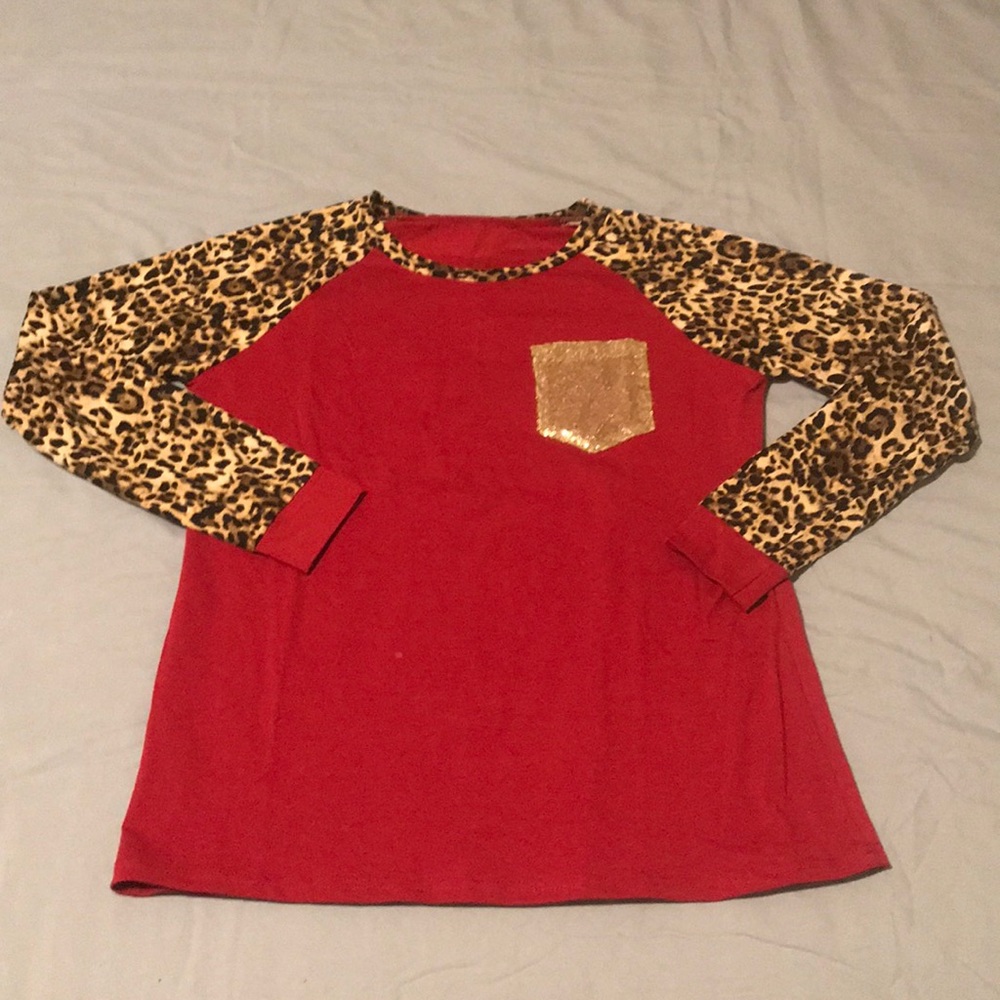 Cheetah long sleeve tee